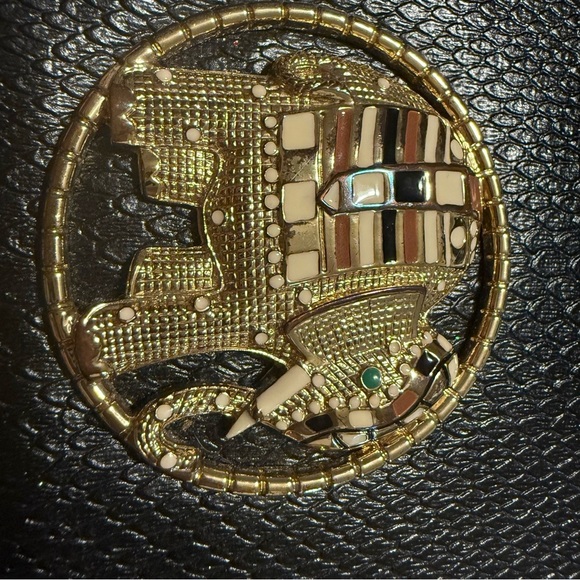 Lilly Pulitzer "Love Note" Lizard Clutch. Decorative Painted Elephant. - Picture 2 of 6